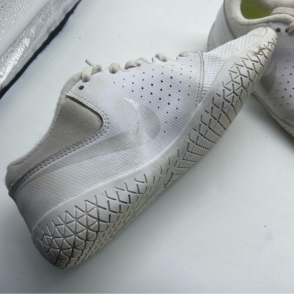 Nike Cheer Sideline IV White 943790-100 Womens Shoes 6T - Picture 10 of 10